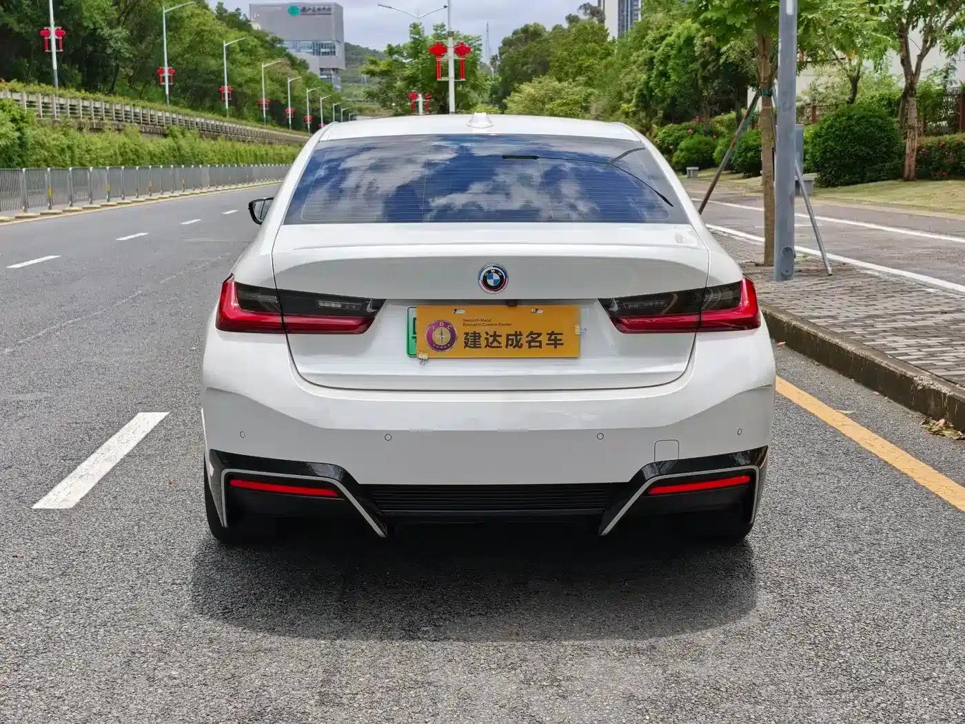 BMW i3 2024 eDrive 35L — миниатюра 5