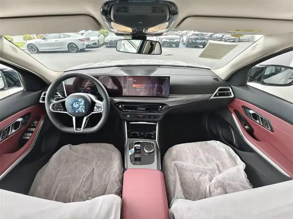 BMW i3 2026 eDrive 40 L Shadow Edition — миниатюра 12