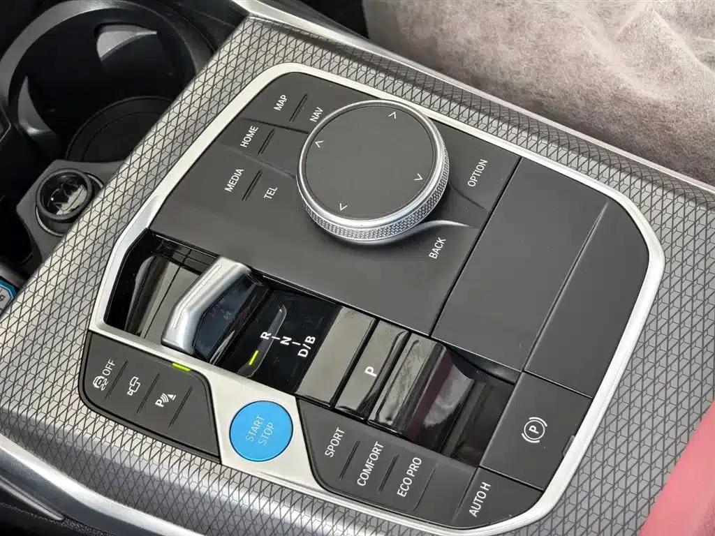 BMW i3 2026 eDrive 40 L Shadow Edition — миниатюра 10