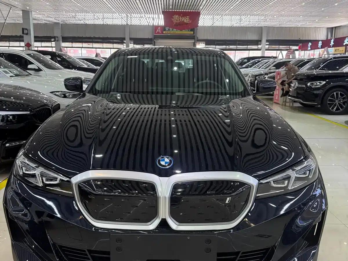 BMW i3 2024 eDrive 35L — миниатюра 1