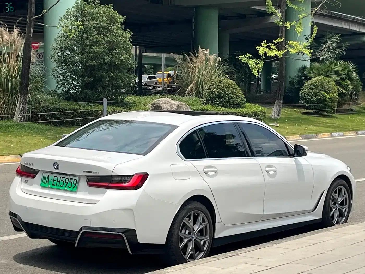BMW i3 2022 eDrive 35L — миниатюра 15