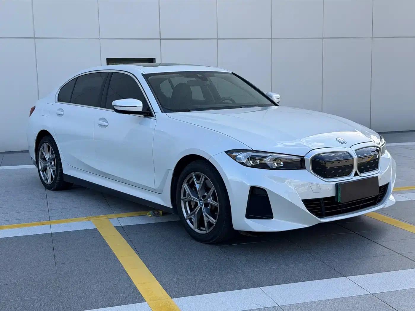 BMW i3 2022 eDrive 35L — миниатюра 3