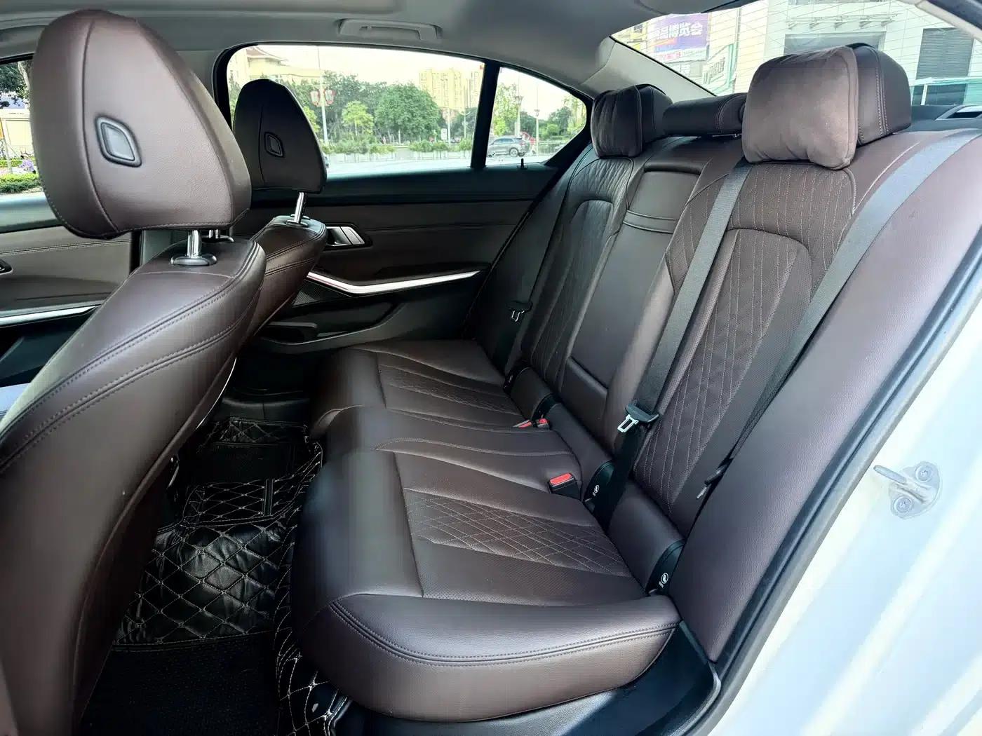 BMW i3 2022 eDrive 35L — миниатюра 8