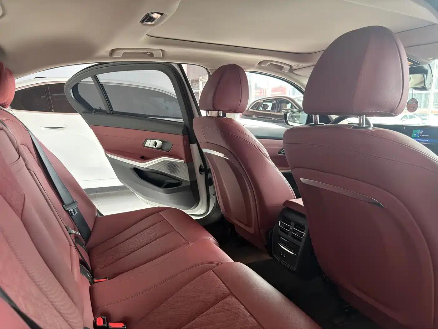 BMW i3 2022 eDrive 35L — миниатюра 5