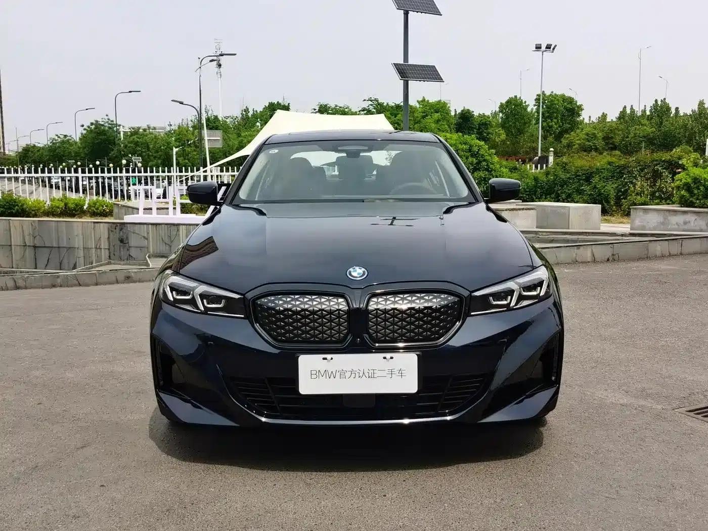 BMW i3 2025 eDrive 40 L Shadow Edition — миниатюра 2