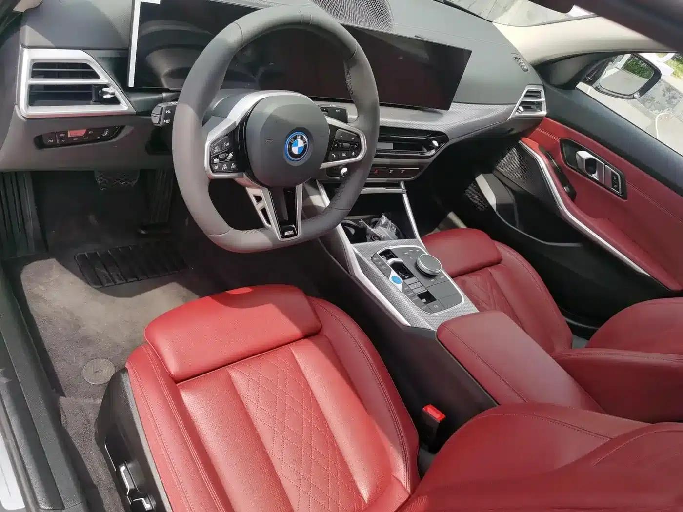 BMW i3 2025 eDrive 40 L Shadow Edition — миниатюра 13