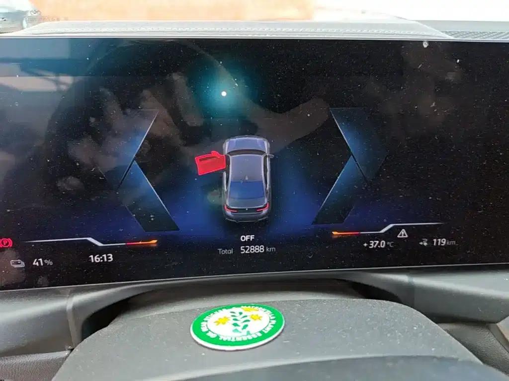 BMW i3 2022 eDrive 35L — миниатюра 12