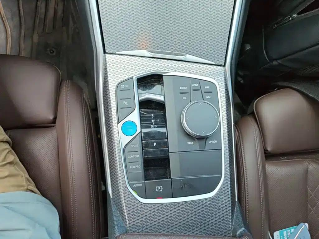 BMW i3 2022 eDrive 35L — миниатюра 14