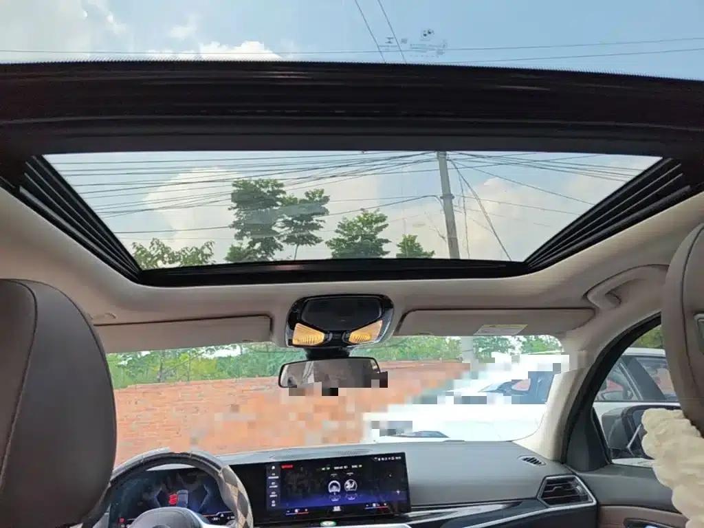 BMW i3 2022 eDrive 35L — миниатюра 18