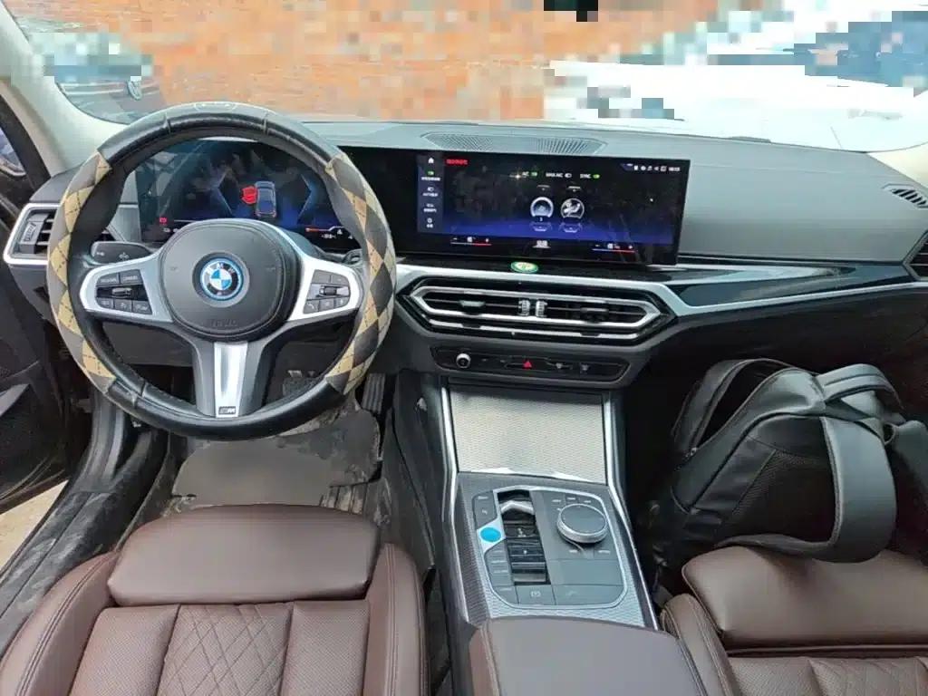 BMW i3 2022 eDrive 35L — миниатюра 10