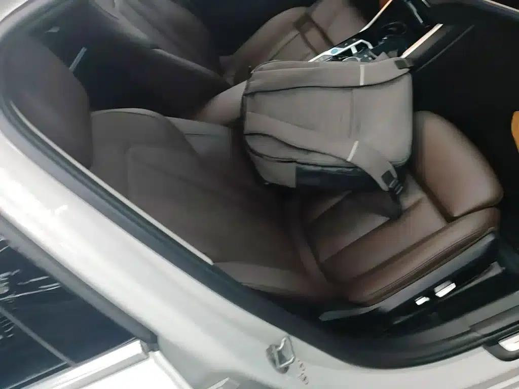 BMW i3 2022 eDrive 35L — миниатюра 25
