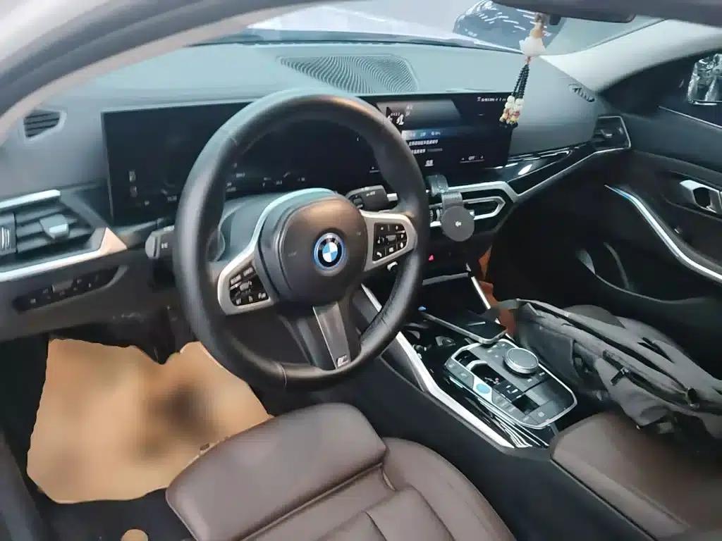 BMW i3 2022 eDrive 35L — миниатюра 10