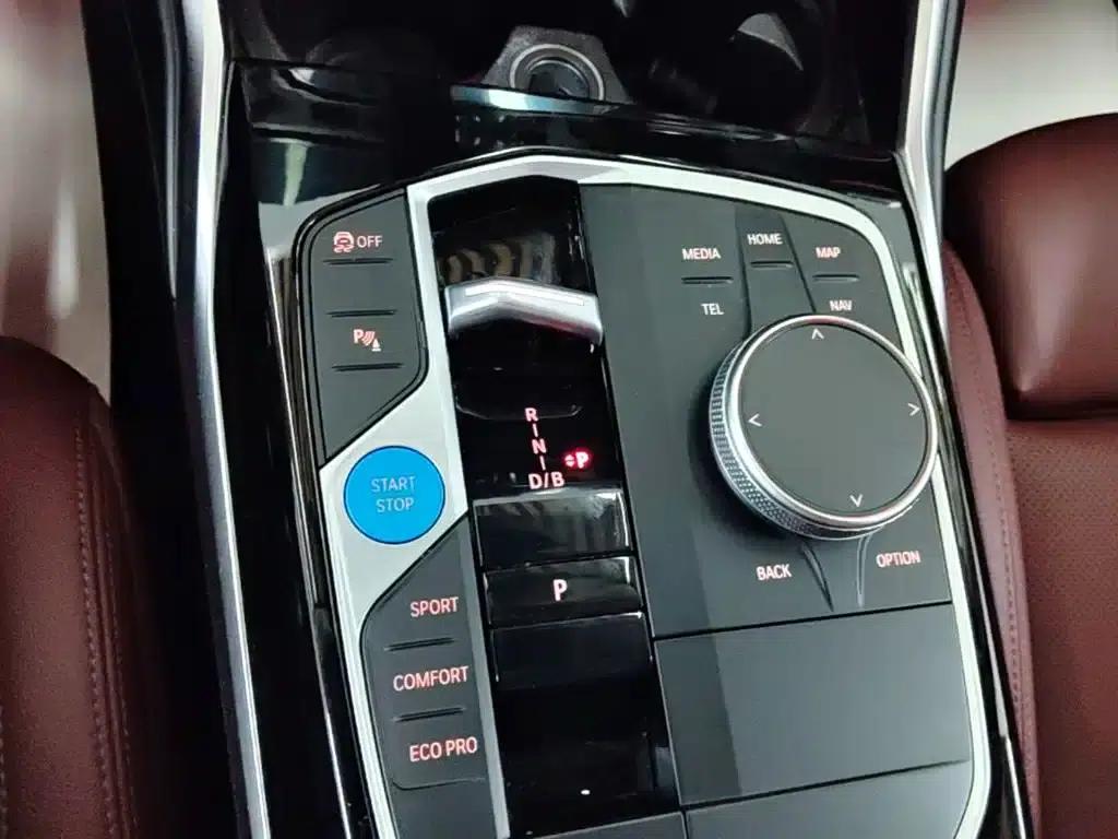 BMW i3 2022 eDrive 35L — миниатюра 14