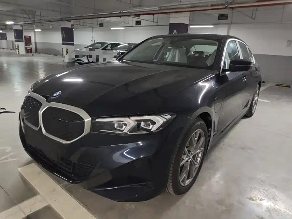 BMW i3 2026 eDrive 35L — миниатюра 2