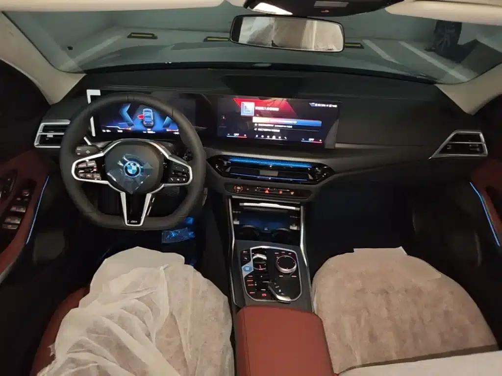 BMW i3 2026 eDrive 35L — миниатюра 10