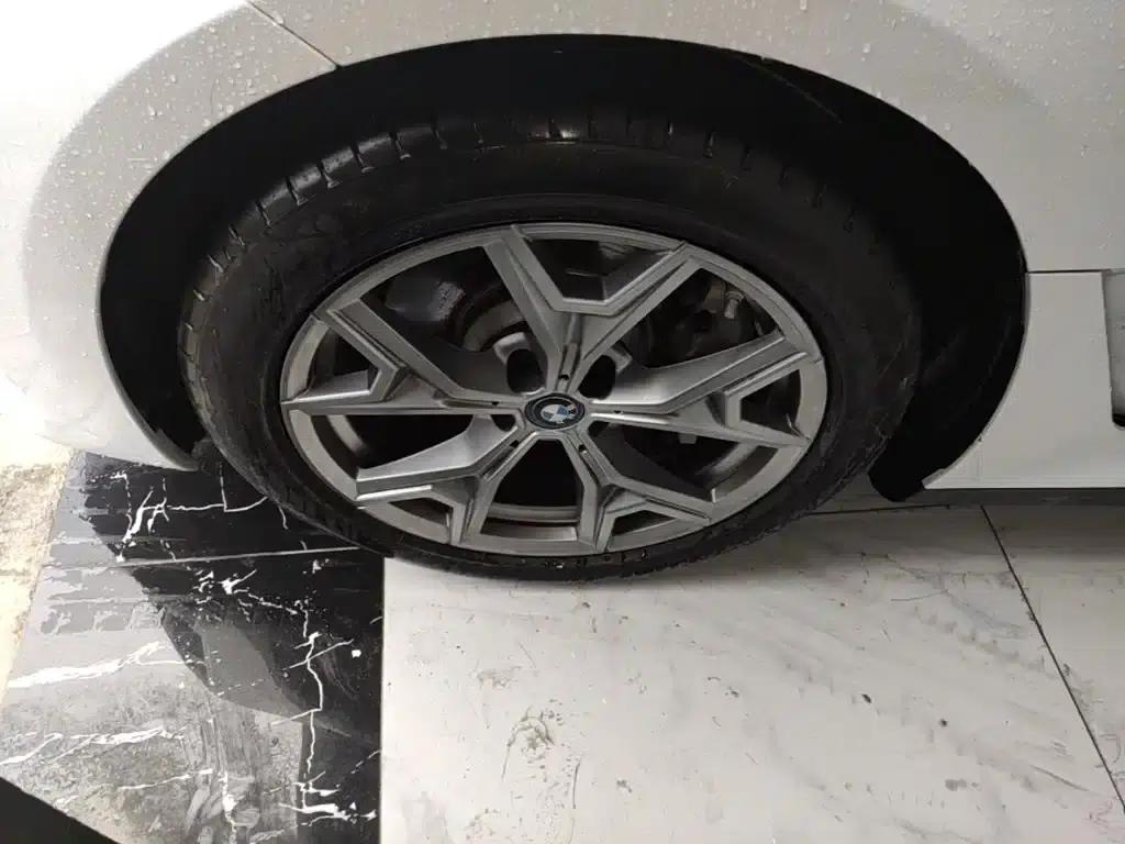 BMW i3 2022 eDrive 35L — миниатюра 25
