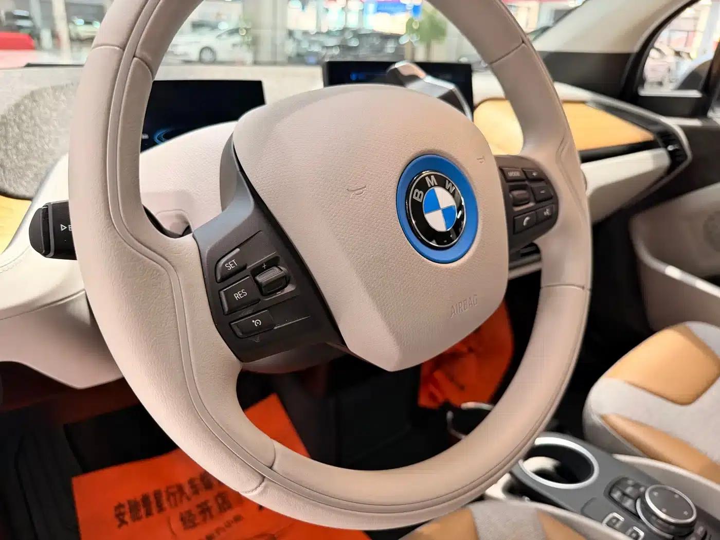 2014 BMW i3 Imported Model, Range Extender — миниатюра 15