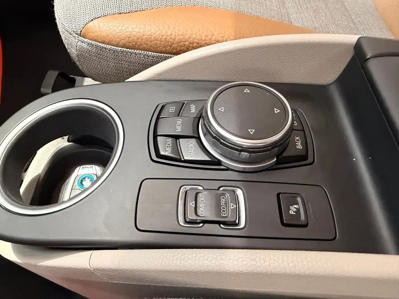 2014 BMW i3 Imported Model, Range Extender — миниатюра 19