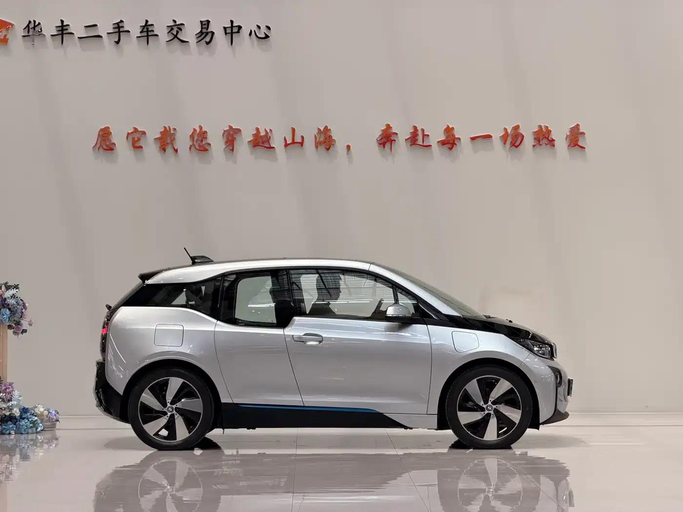 2014 BMW i3 Imported Model, Range Extender — миниатюра 4