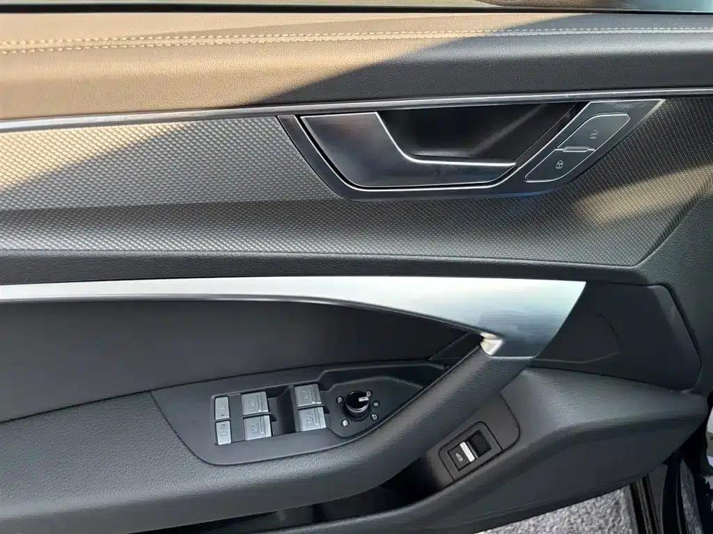 Audi A6L 2025 45 TFSI Premium Dynamic Edition — миниатюра 14