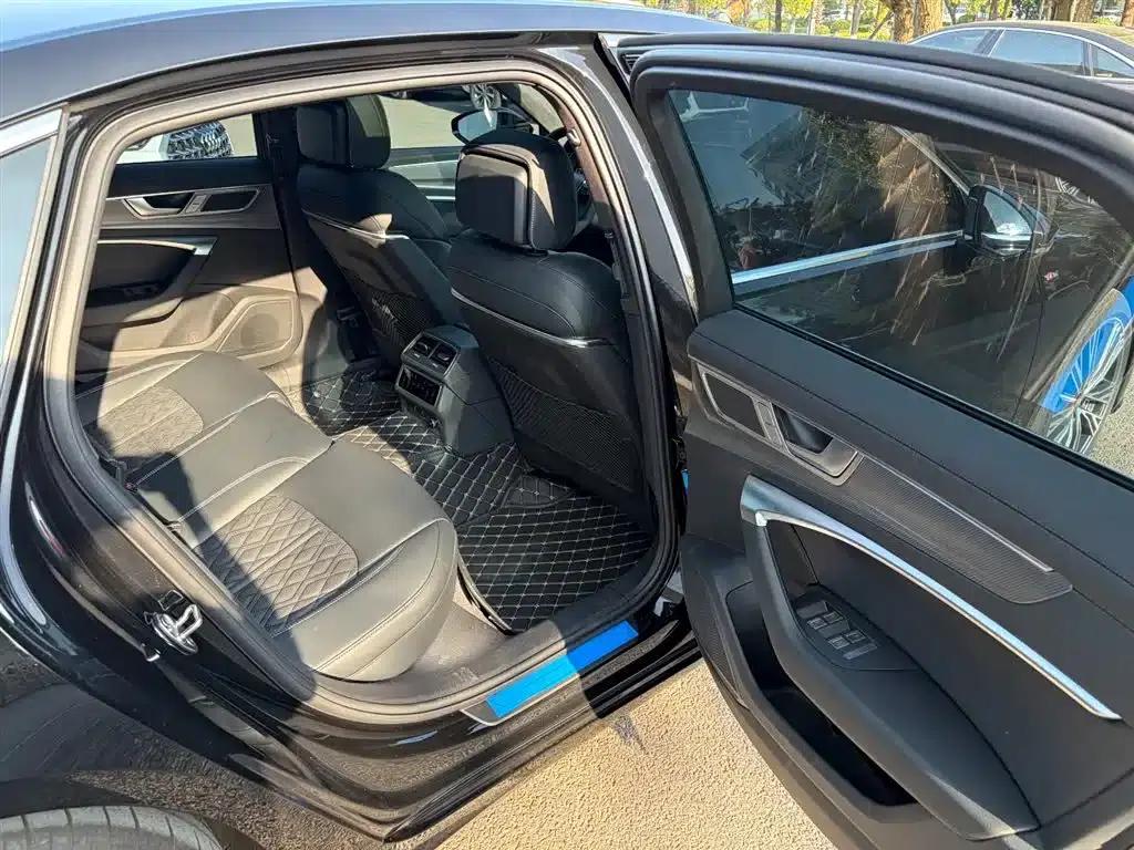 Audi A6L 2025 45 TFSI Premium Dynamic Edition — миниатюра 25