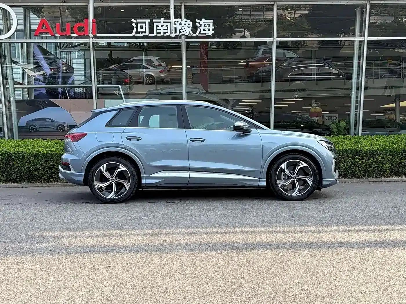Audi Q4 e-tron 2024 Model 40 e-tron Trailblazer — миниатюра 4
