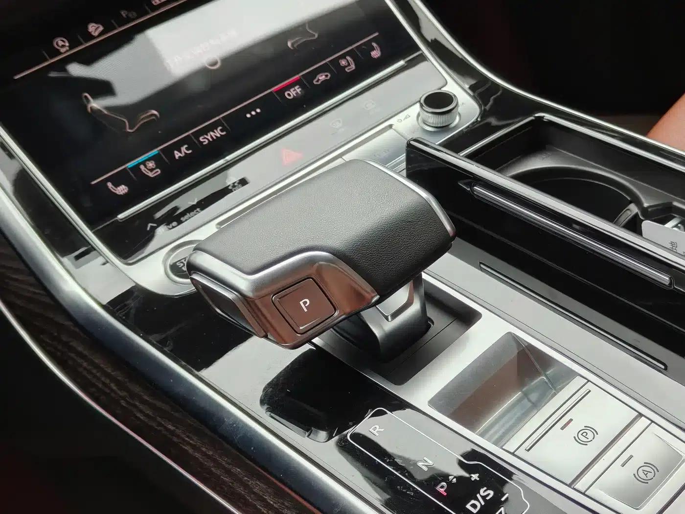 Audi Q8 2022 55 TFSI Luxury Dynamic — миниатюра 14