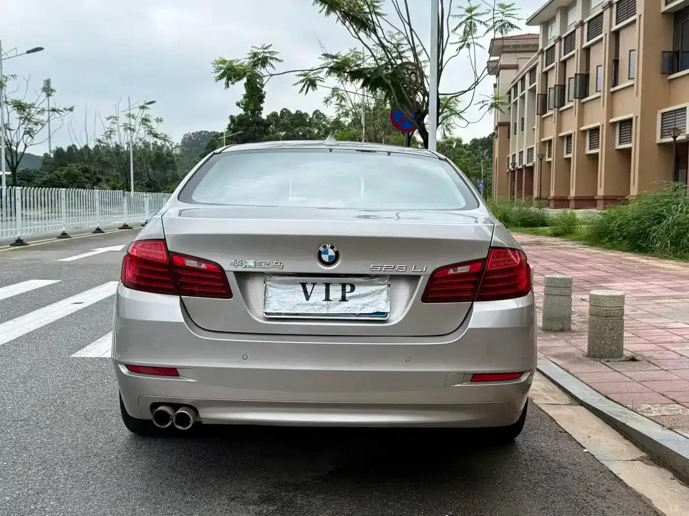 2014 BMW 5 Series 528Li Leading Edition — миниатюра 7