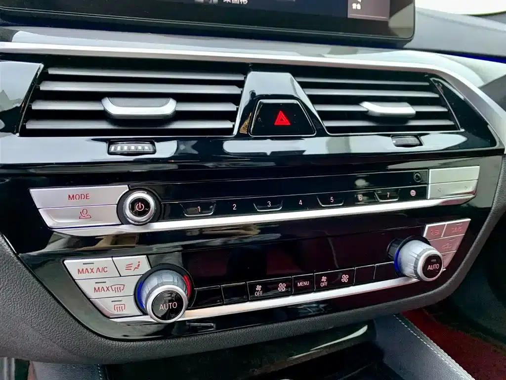 BMW 5 Series 2022 Facelift II 525Li M Sport Package — миниатюра 23