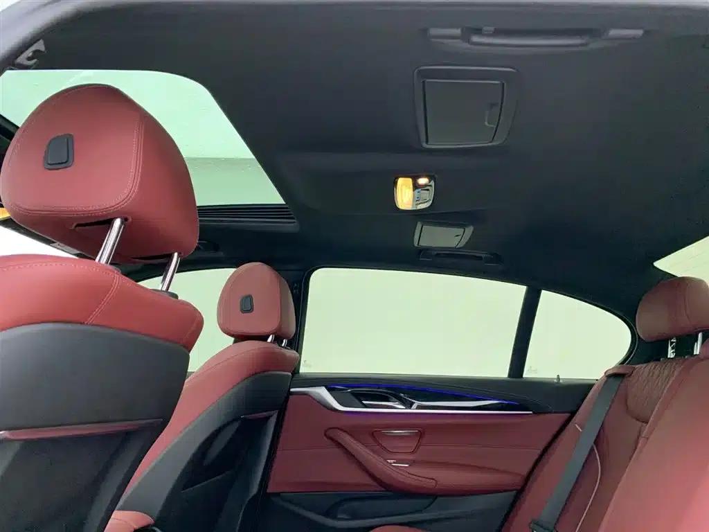 BMW 5 Series 2022 Facelift II 525Li M Sport Package — миниатюра 26