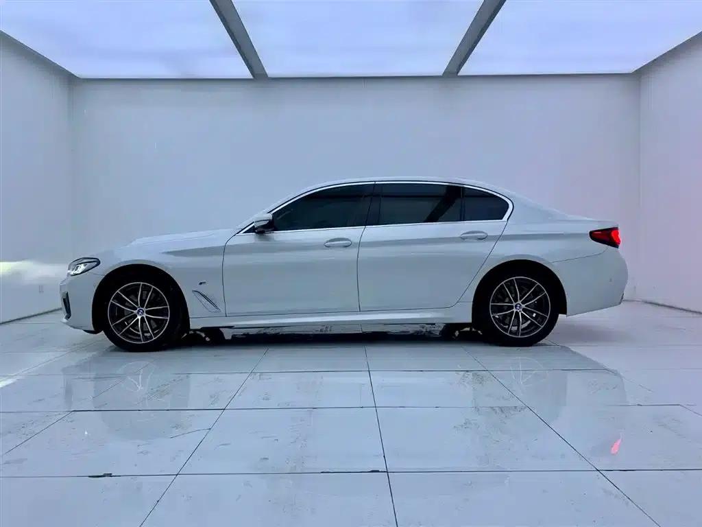 BMW 5 Series 2022 Facelift II 525Li M Sport Package — миниатюра 4