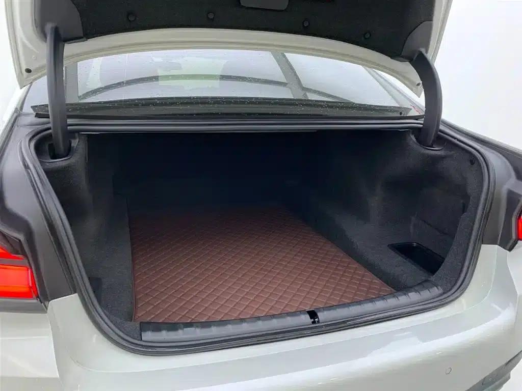 BMW 5 Series 2022 Facelift II 525Li M Sport Package — миниатюра 10