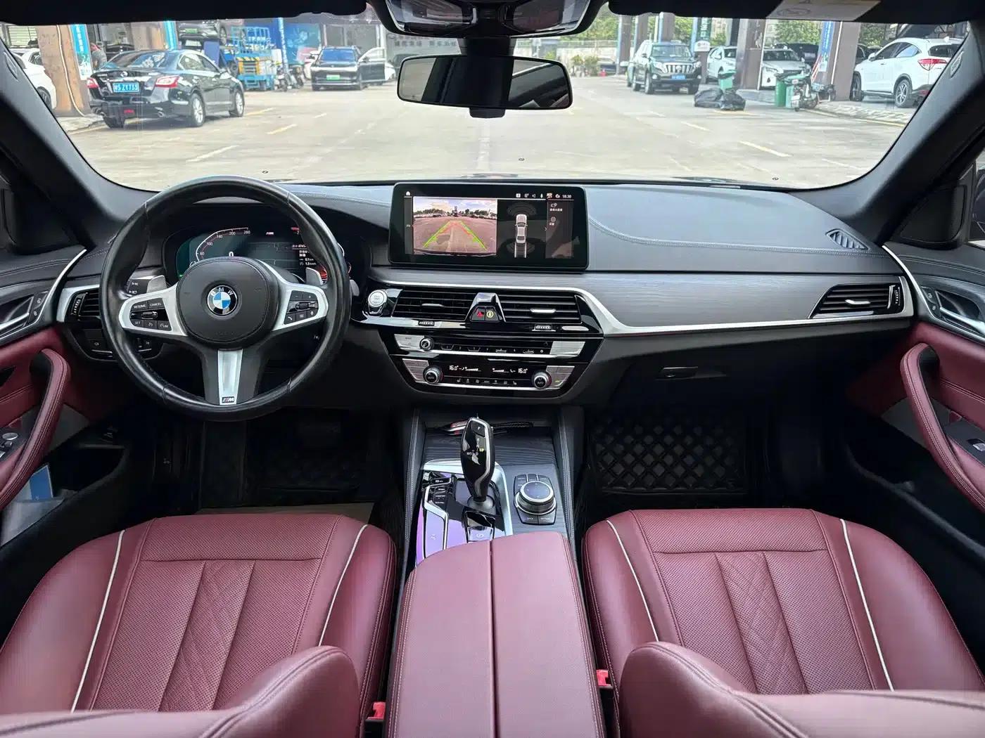 2022 BMW 5 Series 530Li Leading Edition M Sport Package — миниатюра 9