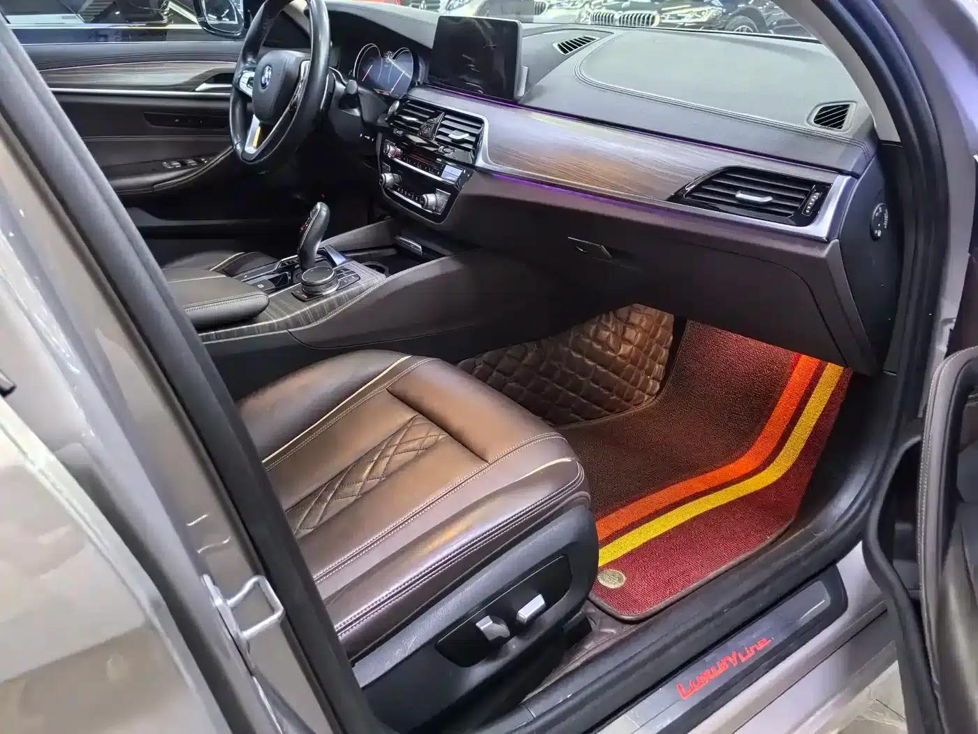 2018 BMW 5 Series Facelift 530Li Leading Luxury Package — миниатюра 11