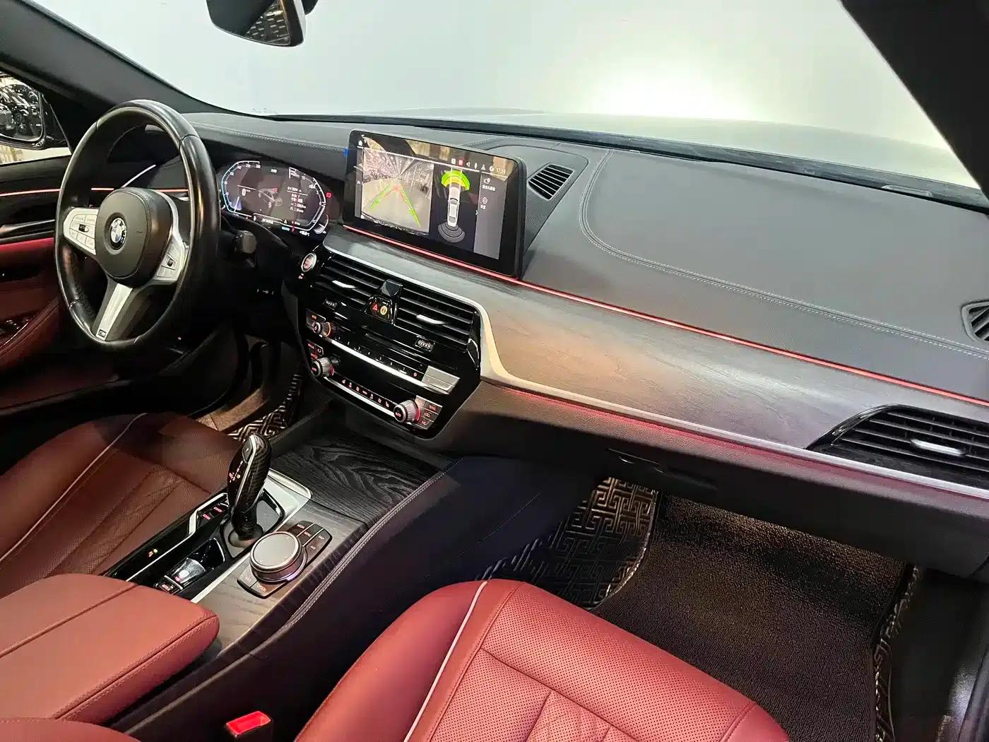 2023 BMW 5 Series 530Li Leading Edition M Sport Package — миниатюра 8