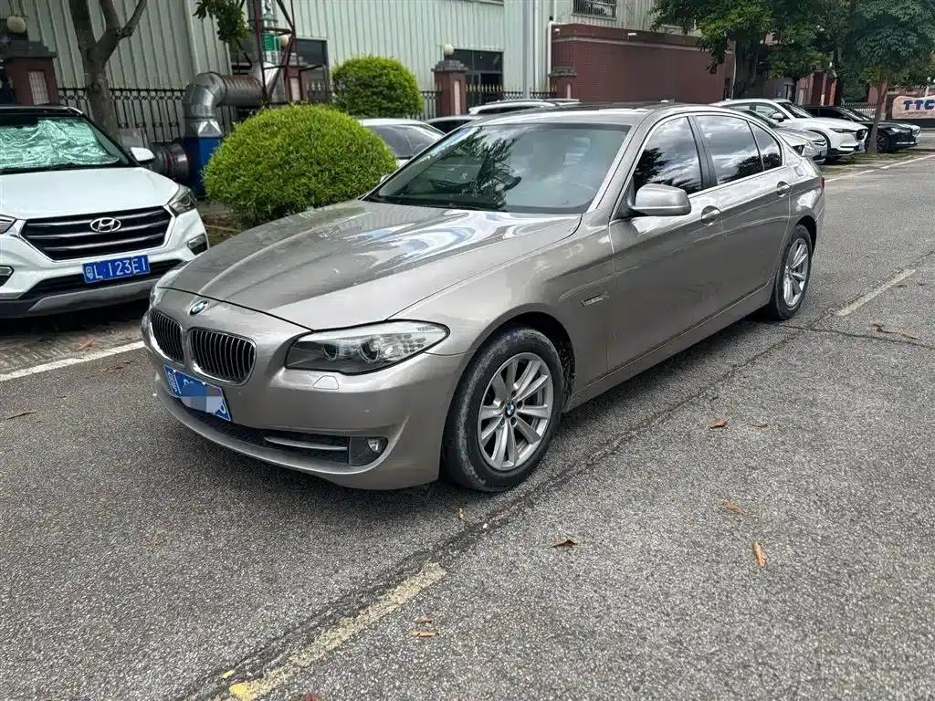 BMW 5 Series 2012 523Li Luxury — миниатюра 1
