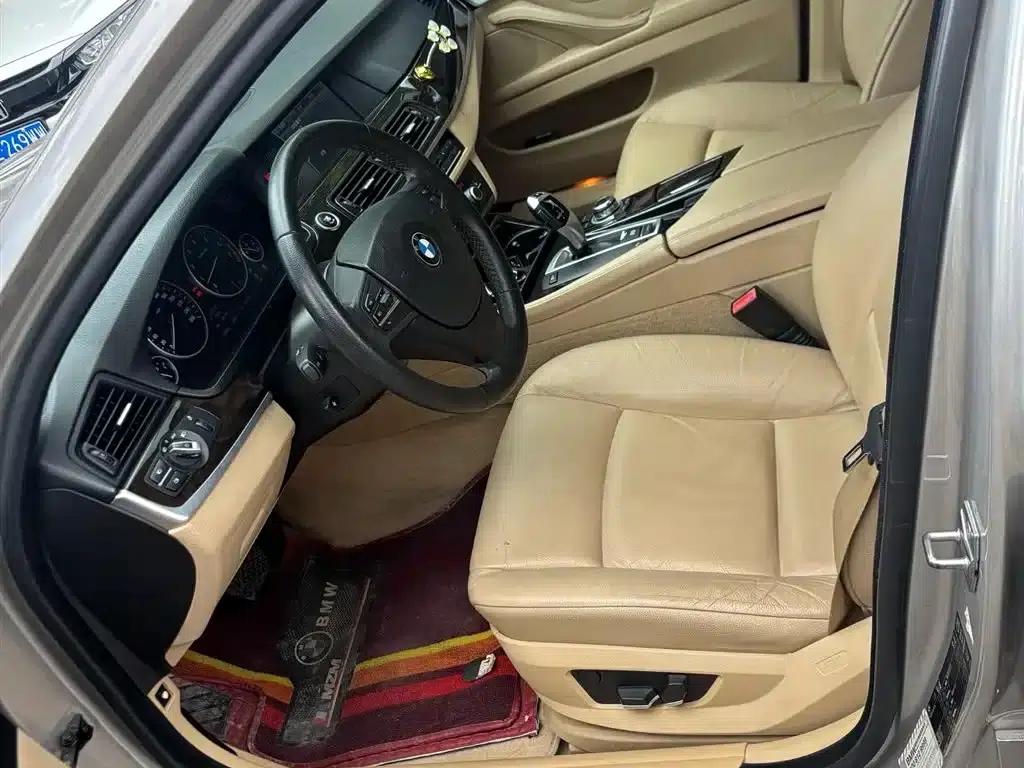 BMW 5 Series 2012 523Li Luxury — миниатюра 4