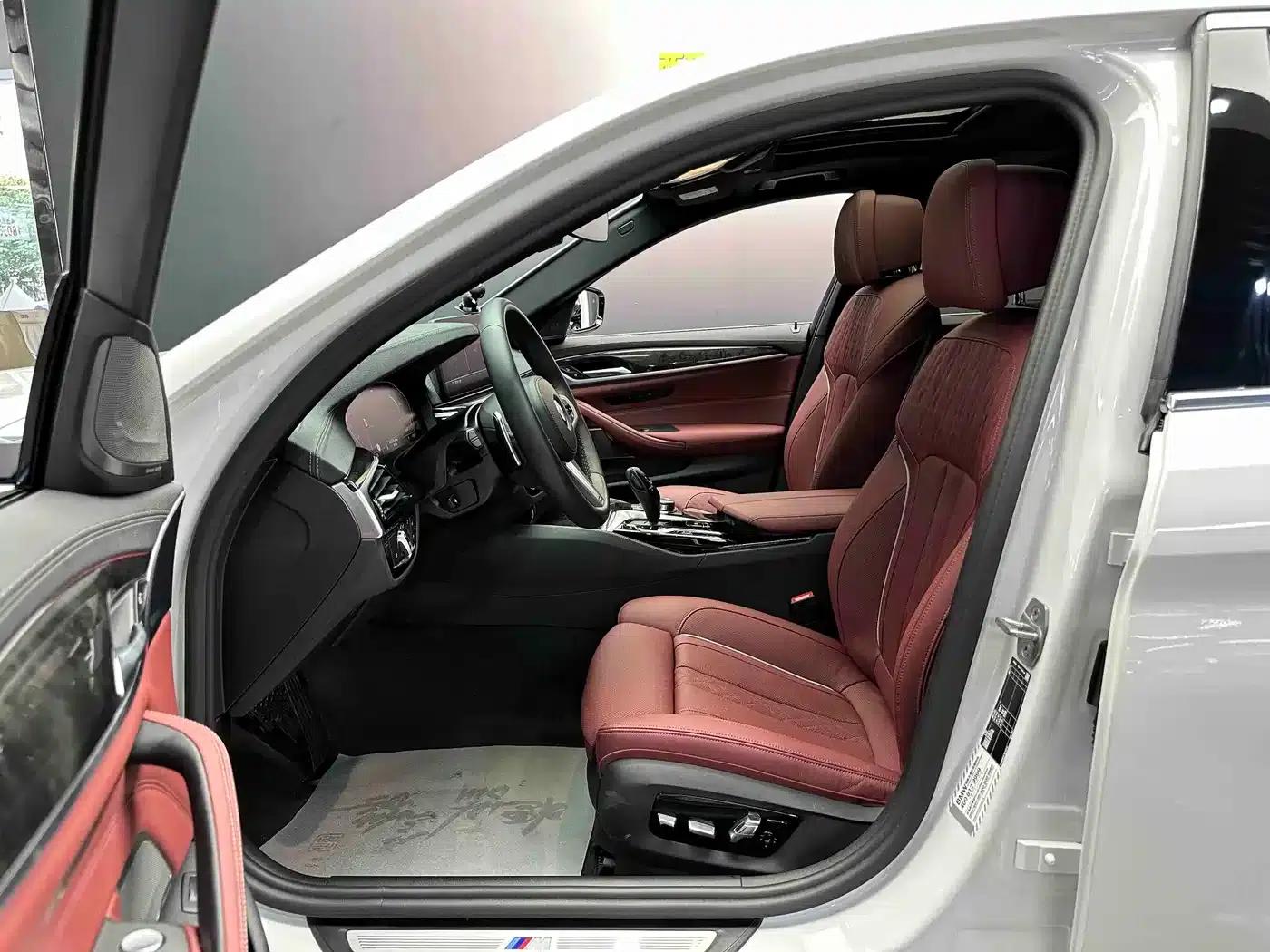 BMW 5 Series 2022 Facelift 3 530Li Luxury M Sport Package — миниатюра 5