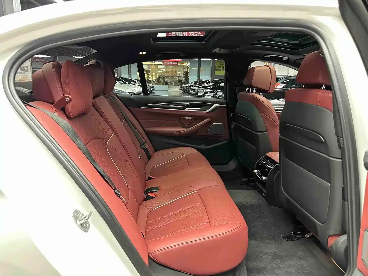 BMW 5 Series 2022 Facelift 3 530Li Luxury M Sport Package — миниатюра 8