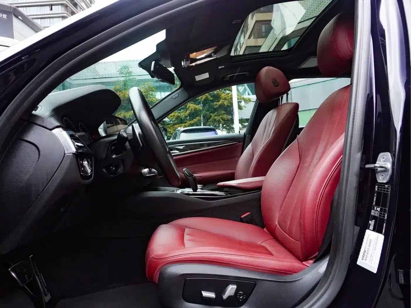 2019 BMW 5 Series 530Li Leading Edition M Sport Package — миниатюра 22