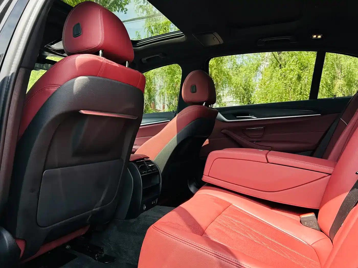 2022 BMW 5 Series Facelift 530Li Leading Edition M Sport Package — миниатюра 11