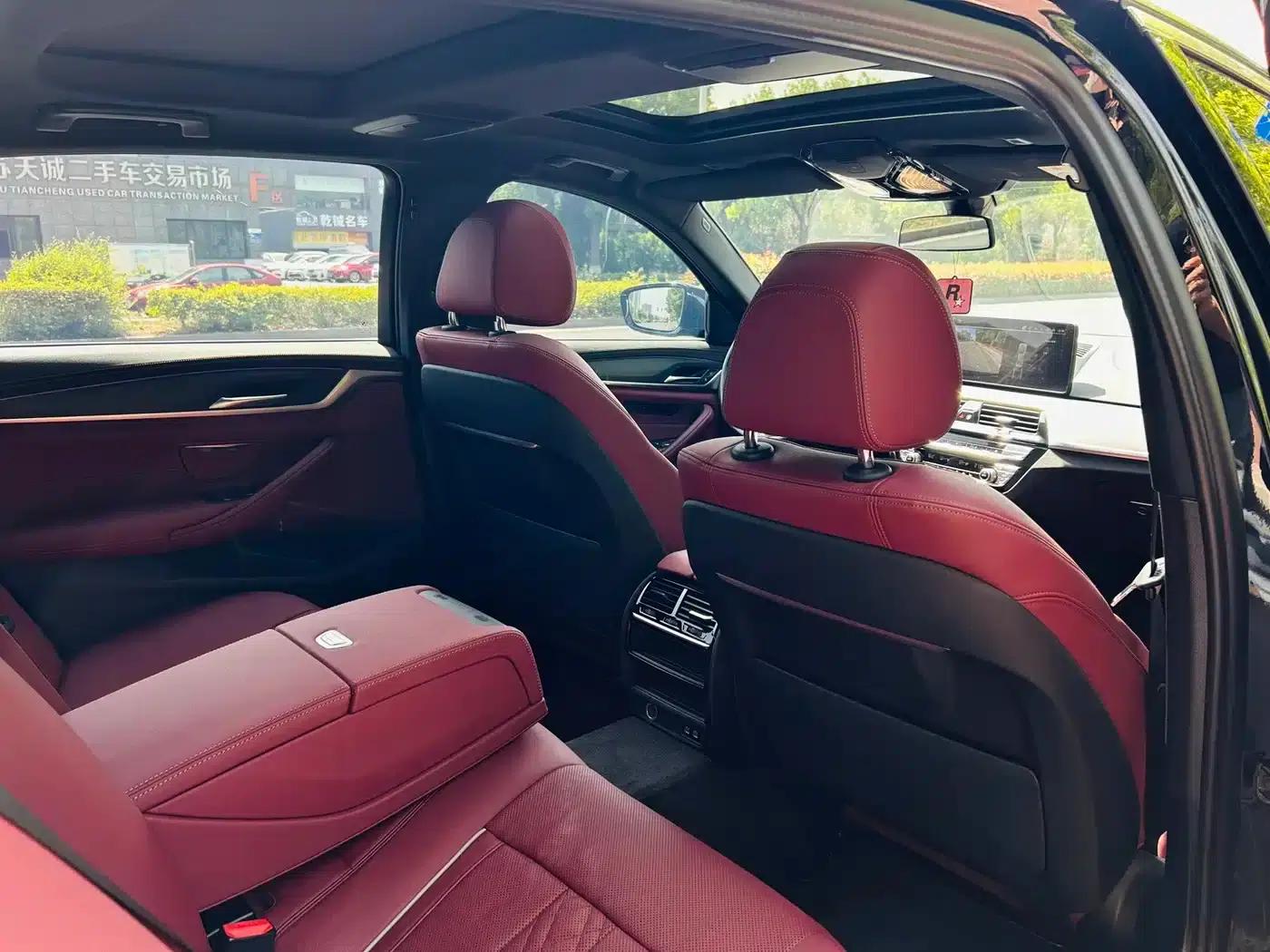 2022 BMW 5 Series Facelift 530Li Leading Edition M Sport Package — миниатюра 18