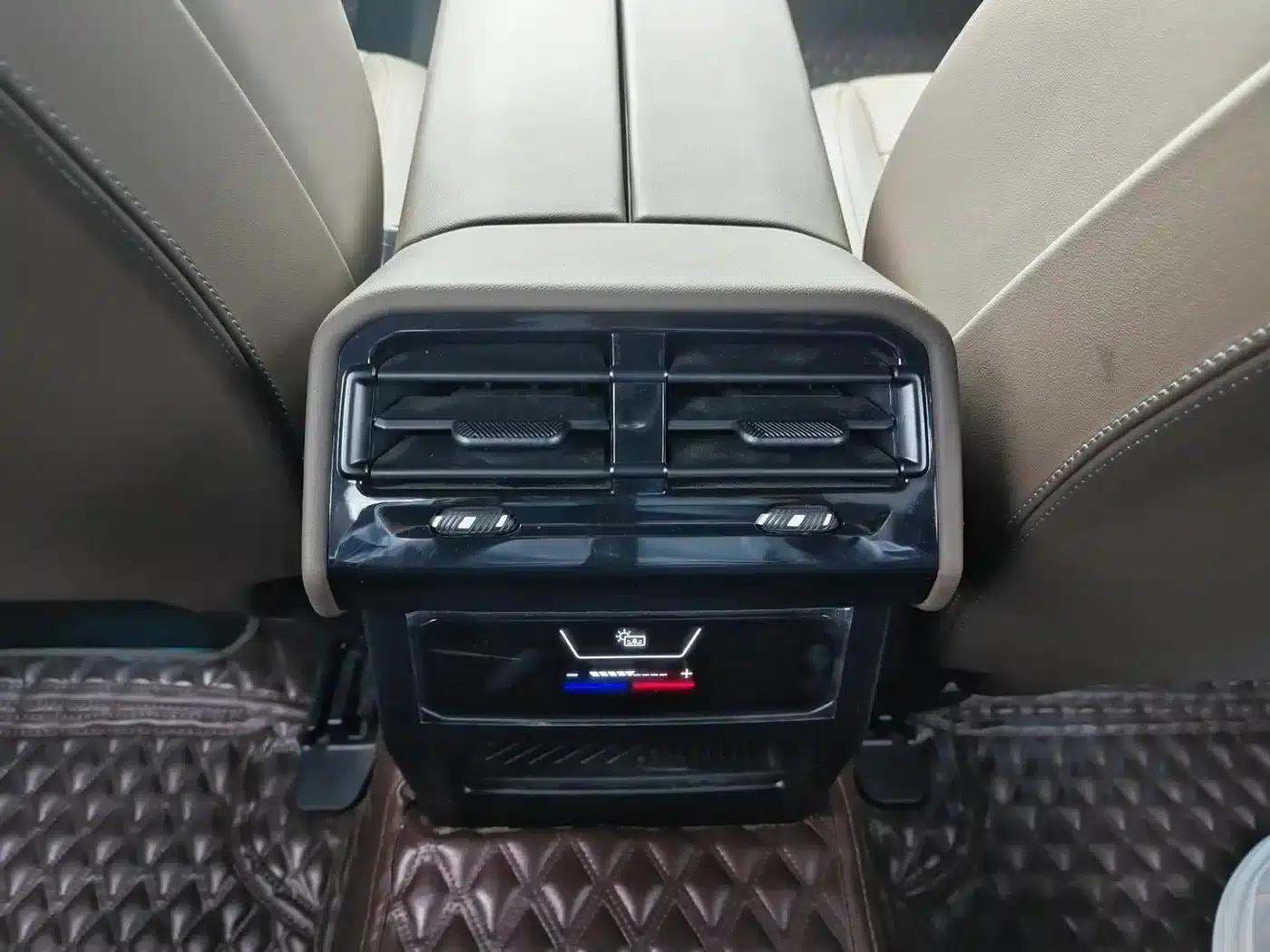 2024 BMW 5 Series 530Li Leading Luxury Package — миниатюра 14