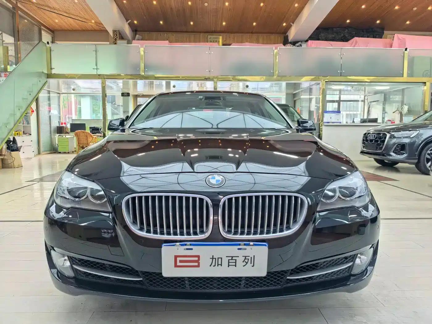 BMW 5 Series 2012 535Li Luxury — миниатюра 2