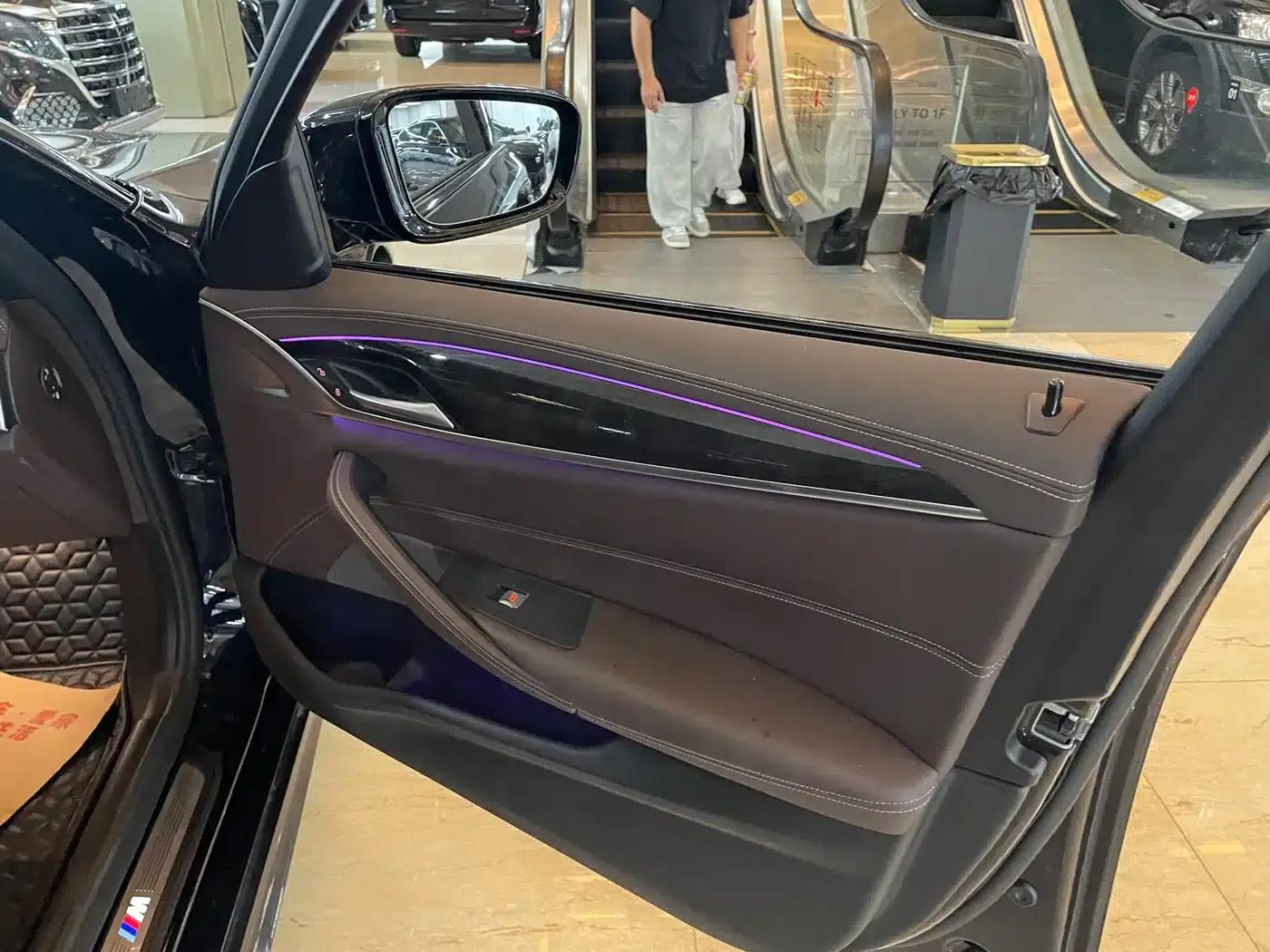 2021 BMW 5 Series 525Li Luxury Package — миниатюра 5