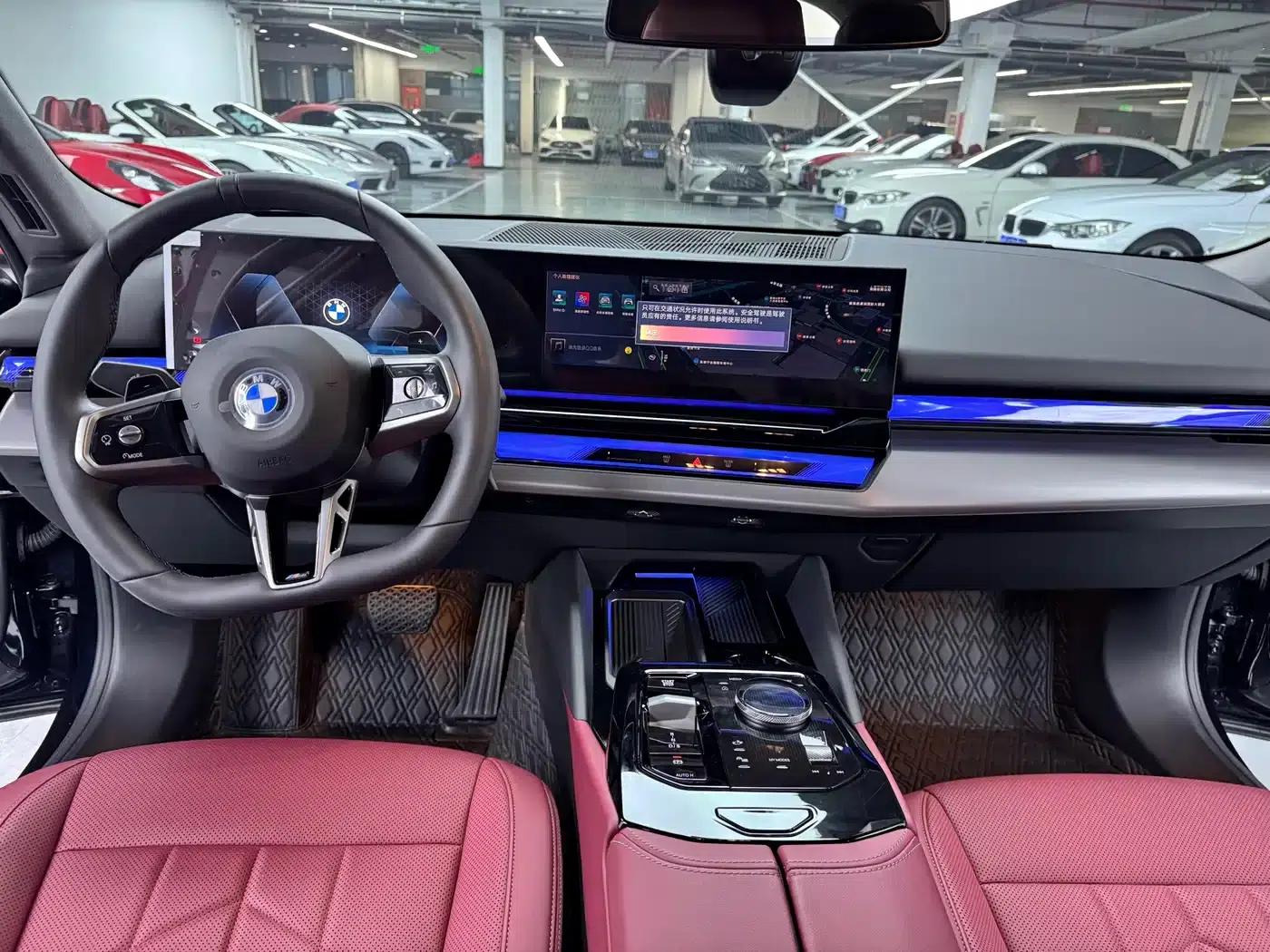2025 BMW 5 Series 530Li Leading Edition M Sport Package — миниатюра 5