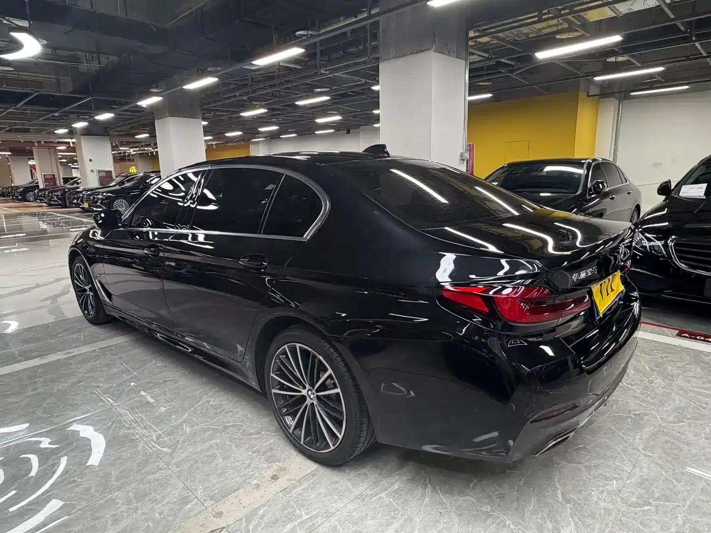 BMW 5 Series 2022 Facelift II 530Li Leading Model M Sport Package — миниатюра 15