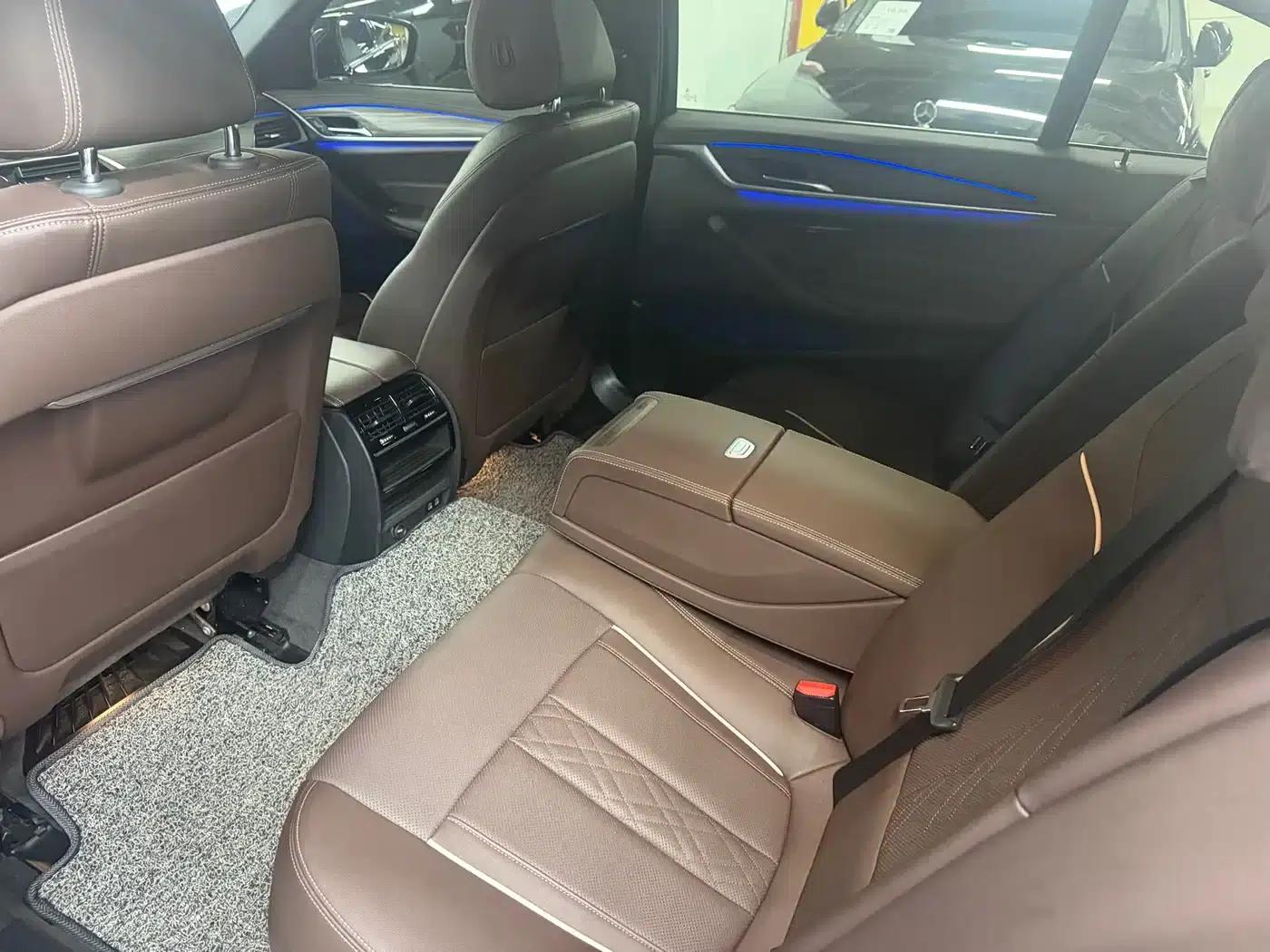 BMW 5 Series 2022 Facelift II 530Li Leading Model M Sport Package — миниатюра 8