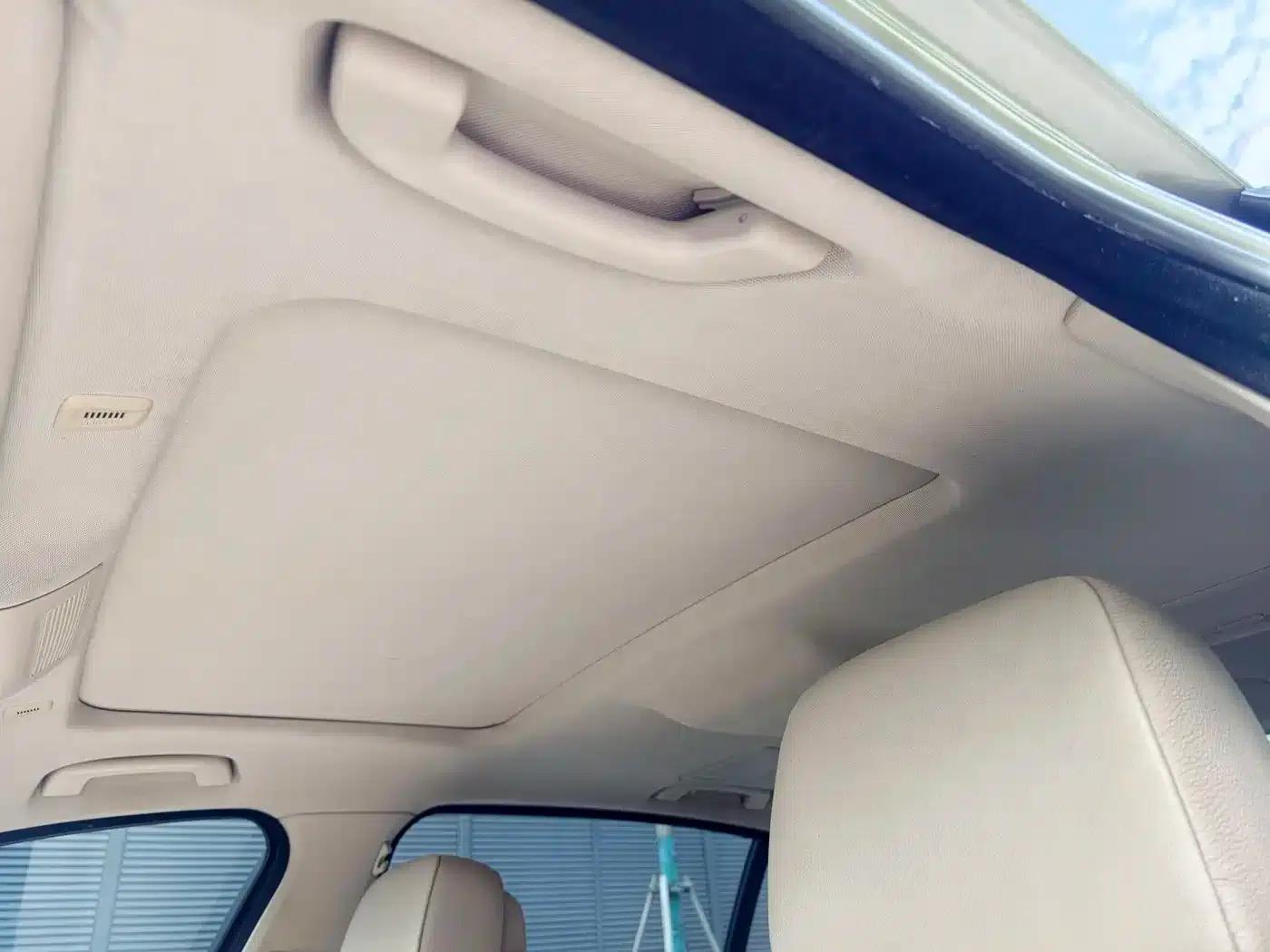 2011 BMW 5 Series 528Li Luxury — миниатюра 14