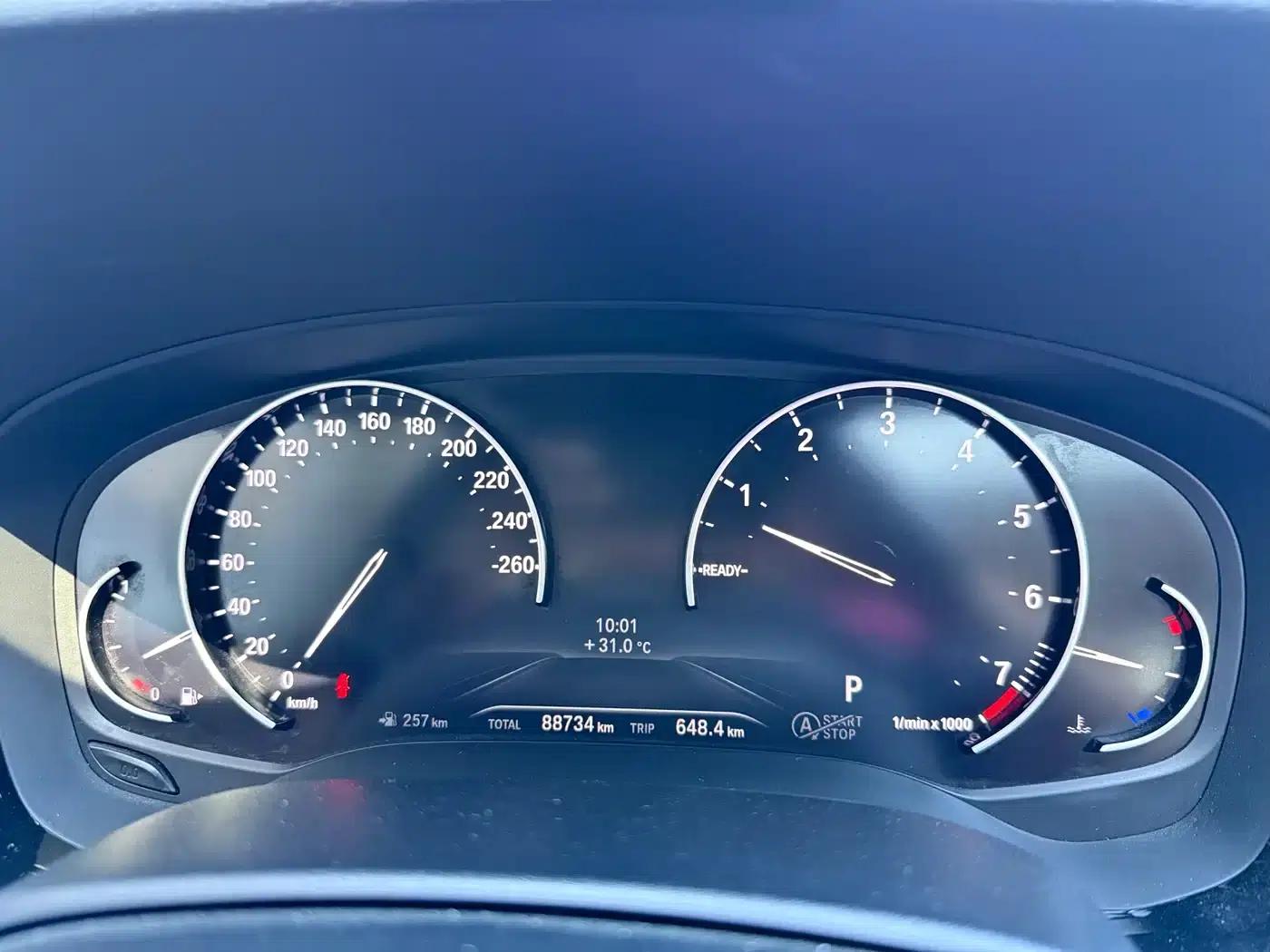 BMW 5 Series 2018 528Li Launch Special Edition — миниатюра 10